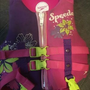 Child / Kids speedo life  jacket